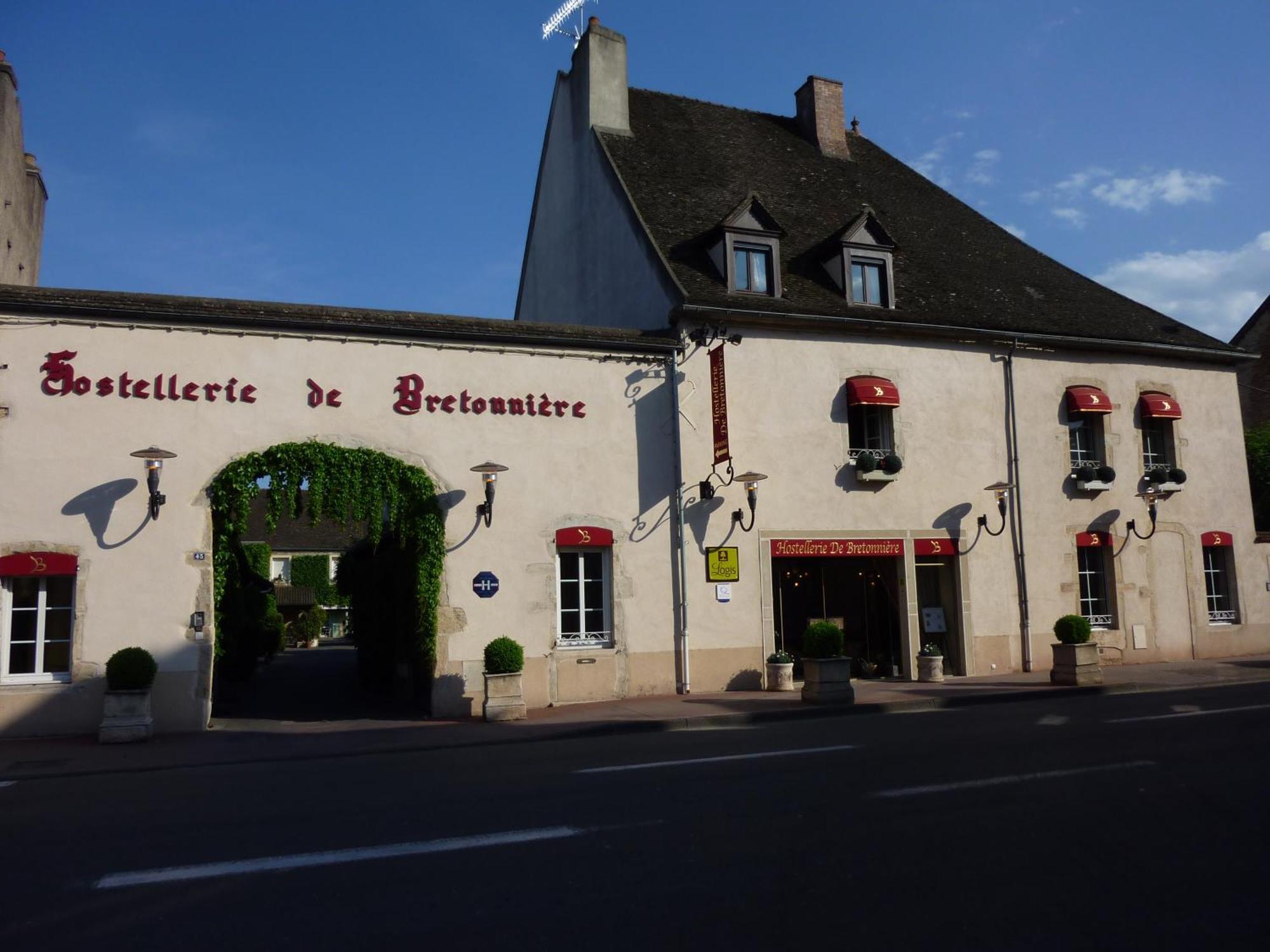 Hostellerie De Bretonniere - Groupe Logis Hotels Beaune  Zewnętrze zdjęcie