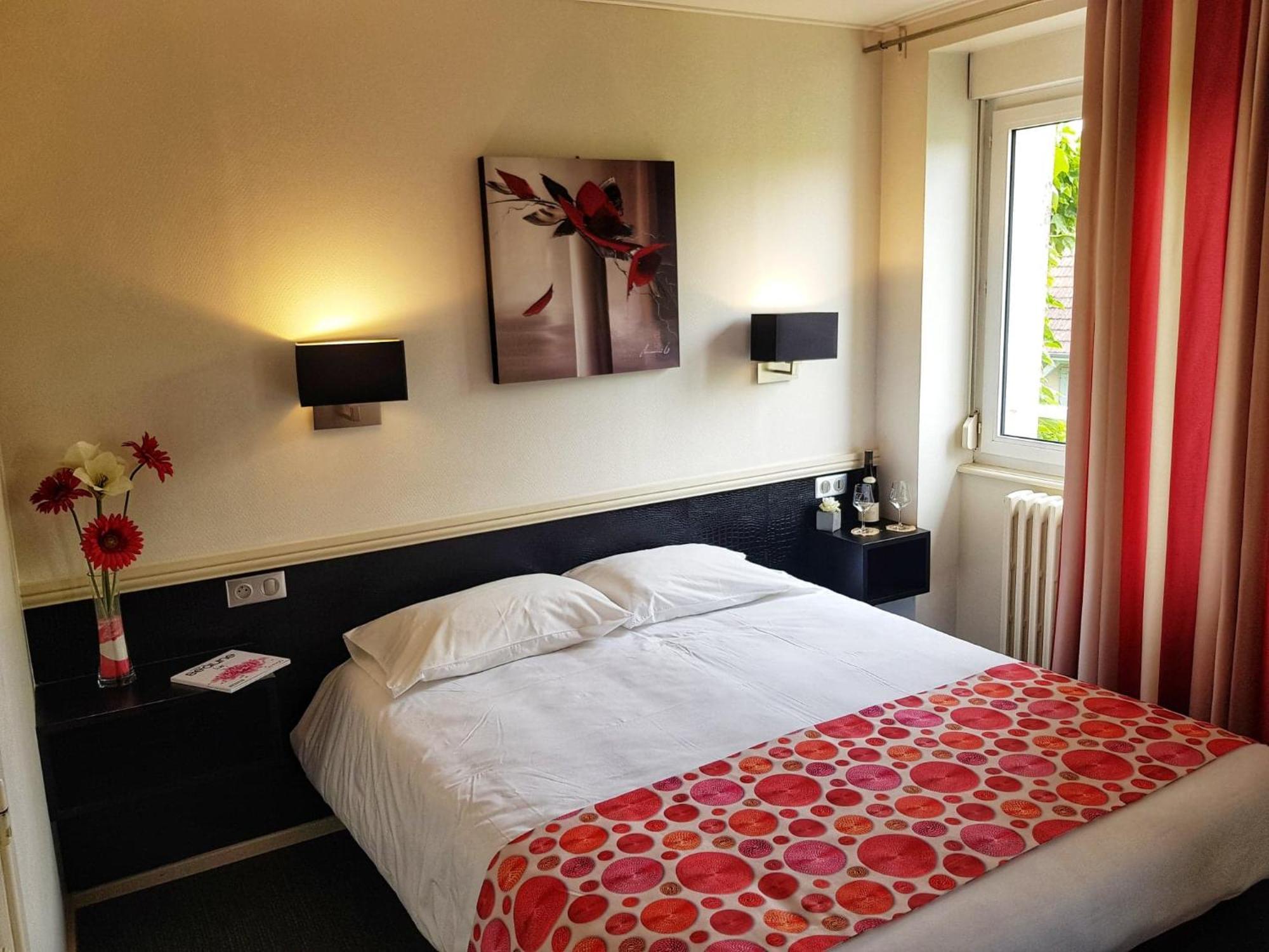 Hostellerie De Bretonniere - Groupe Logis Hotels Beaune  Zewnętrze zdjęcie
