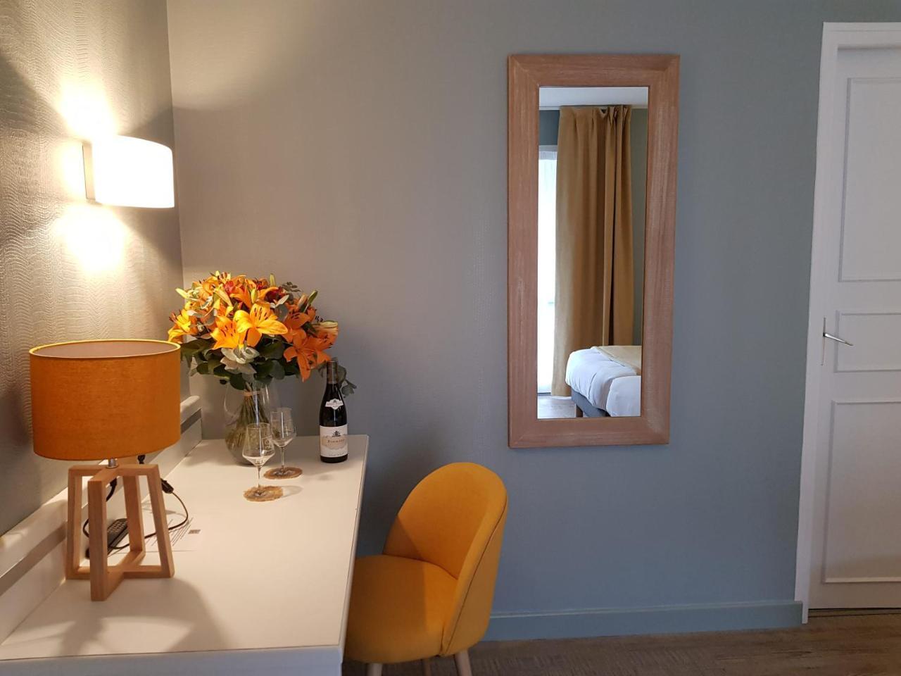 Hostellerie De Bretonniere - Groupe Logis Hotels Beaune  Zewnętrze zdjęcie
